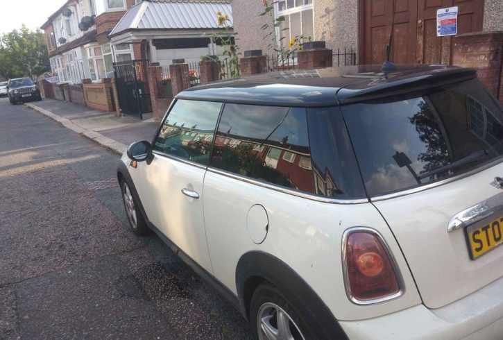 Vand Auto Mini Cooper D din 2007 in Londra UK