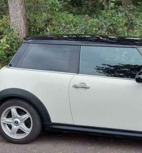 Vand Auto Mini Cooper D din 2007 in Londra UK