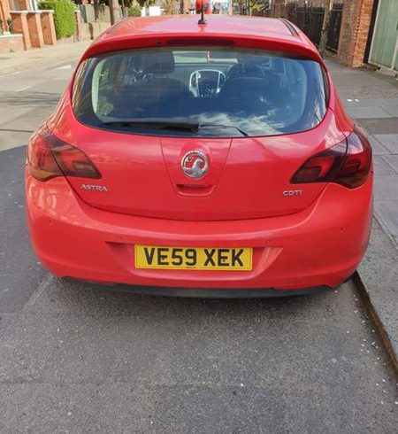 Vand Auto Vauxhall Astra 2009 - Haringey Londra N15