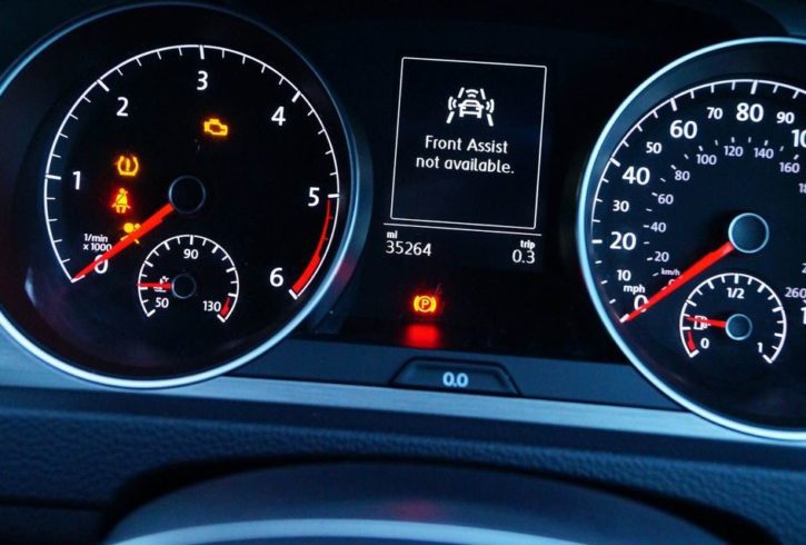 Vand Auto Volkswagen Golf 2016 in Londra UK Vand Auto Volkswagen Golf 2016 in Londra UK