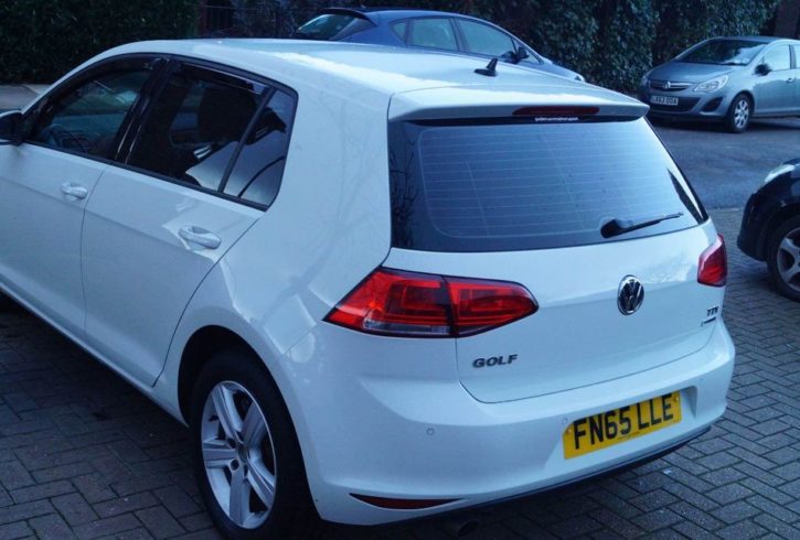 Vand Auto Volkswagen Golf 2016 in Londra UK Vand Auto Volkswagen Golf 2016 in Londra UK
