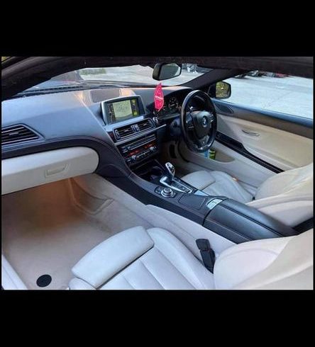 Vand BMW Seria 6 din 2011 in Londra UK