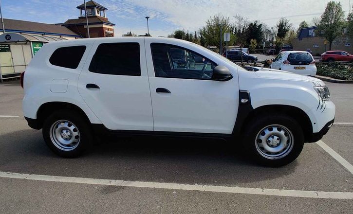 Vand Dacia Duster 2 Euro 6 in Tilbury UK