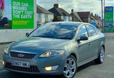 Vand Ford Mondeo Titanium X in Luton UK