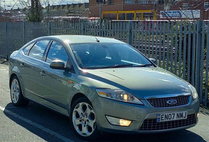 Vand Ford Mondeo Titanium X in Luton UK