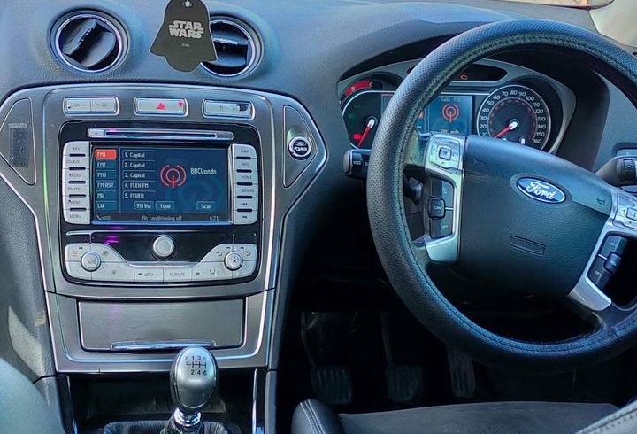 Vand Ford Mondeo Titanium X in Luton UK