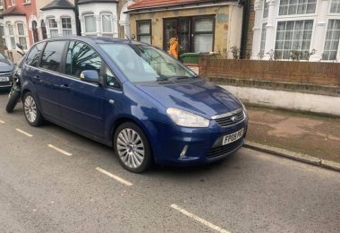 Vand Ford cmax 2009 in Londra