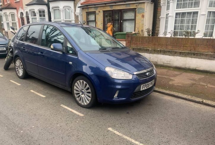 Vand Ford cmax 2009 in Londra