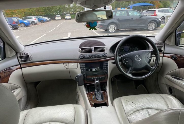 Vand Masina 2003 Mercedes E Class in Mansfield