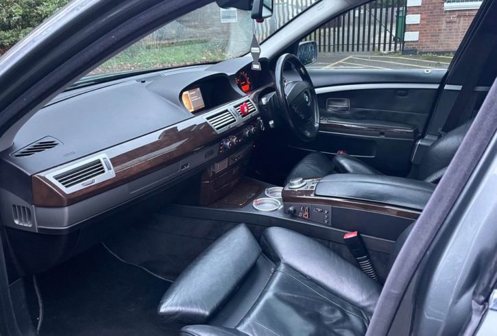Vand Masina 2006 BMW 750i in Birmingham UK