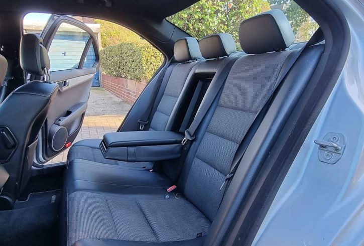 Vand Masina 2008 Mercedes-Benz C220 CDI in Londra Vand Masina 2008 Mercedes-Benz C220 CDI in Londra