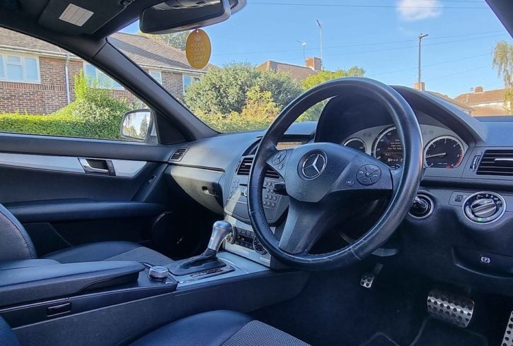 Vand Masina 2008 Mercedes-Benz C220 CDI in Londra Vand Masina 2008 Mercedes-Benz C220 CDI in Londra