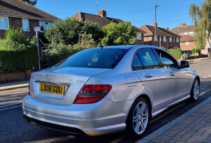 Vand Masina 2008 Mercedes-Benz C220 CDI in Londra Vand Masina 2008 Mercedes-Benz C220 CDI in Londra