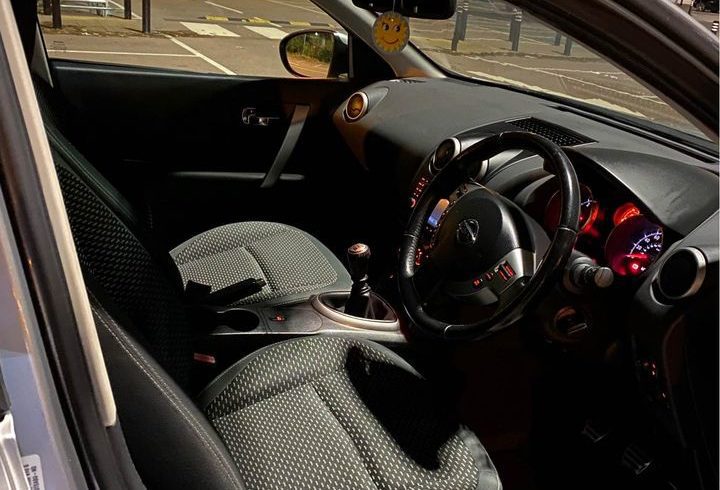 Vand Masina 2009 Nissan Qashqai in Romford UK