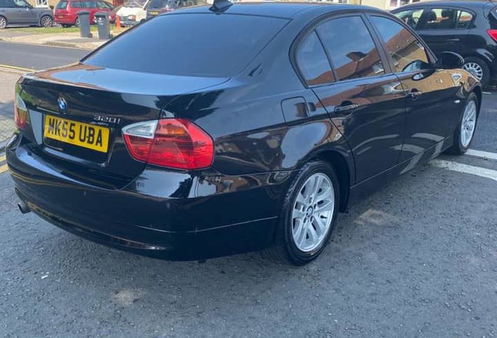 Vand Masina BMW 320I SE 2006 in Dagenham
