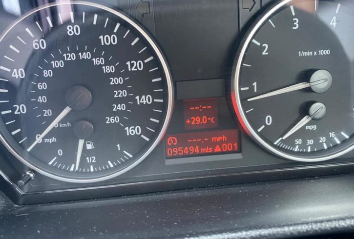 Vand Masina BMW 320I SE 2006 in Dagenham