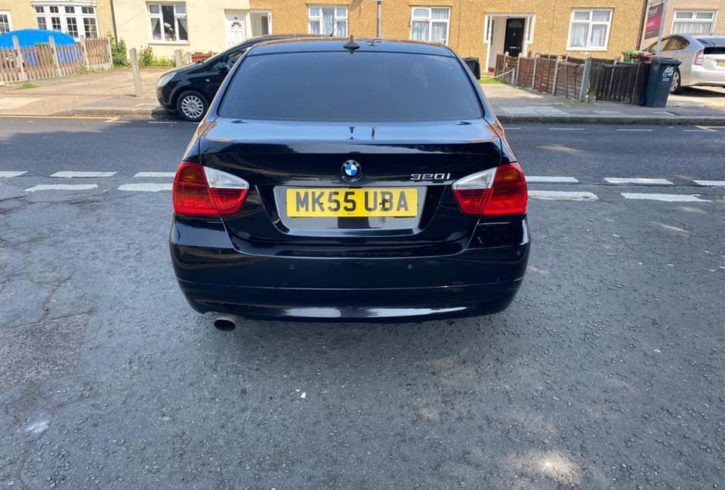 Vand Masina BMW 320I SE 2006 in Dagenham
