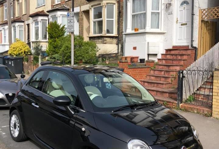 Vand Masina Fiat 500 Lounge 2017 in Croydon UK