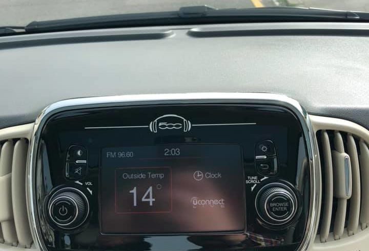 Vand Masina Fiat 500 Lounge 2017 in Croydon UK