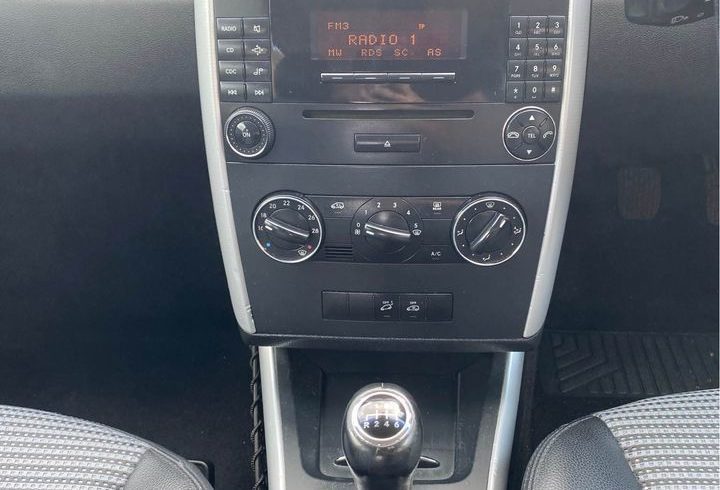 Vand Masina Mercedes A180 Cdi in Enfield Londra