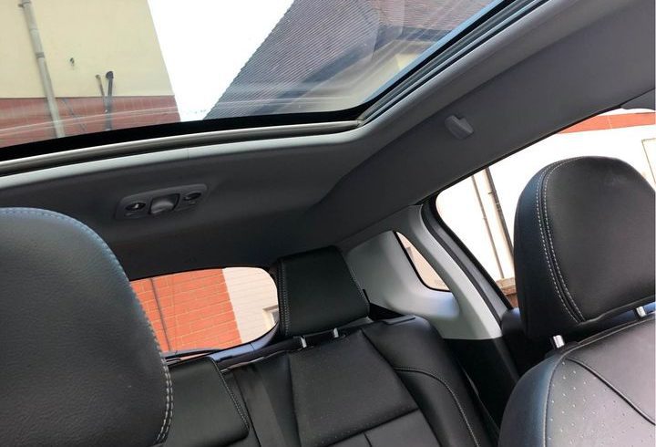 Vand Masina Peugeot 2008 1.6 Diesel in Northampton