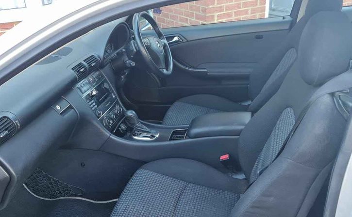 Vand Mercedes-Benz C-Class 2006 in Hayes