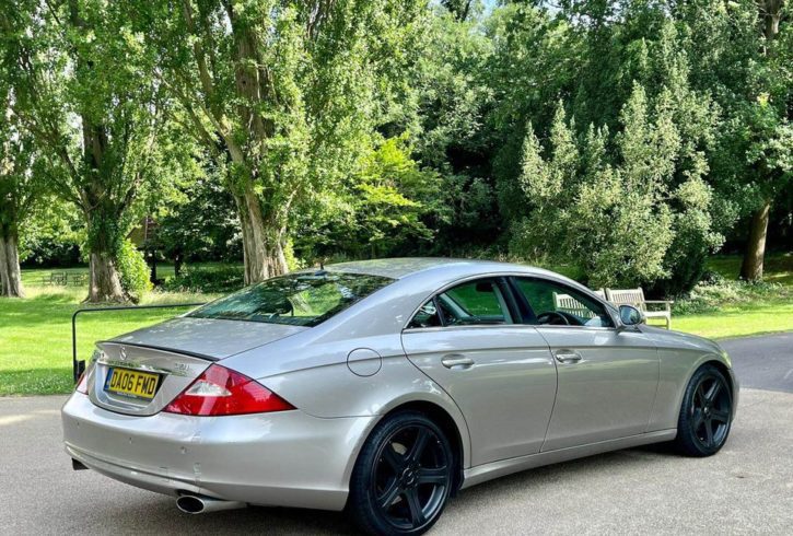 Vand Mercedes-Benz CLS 320Cdi an 2006 in Londra UK