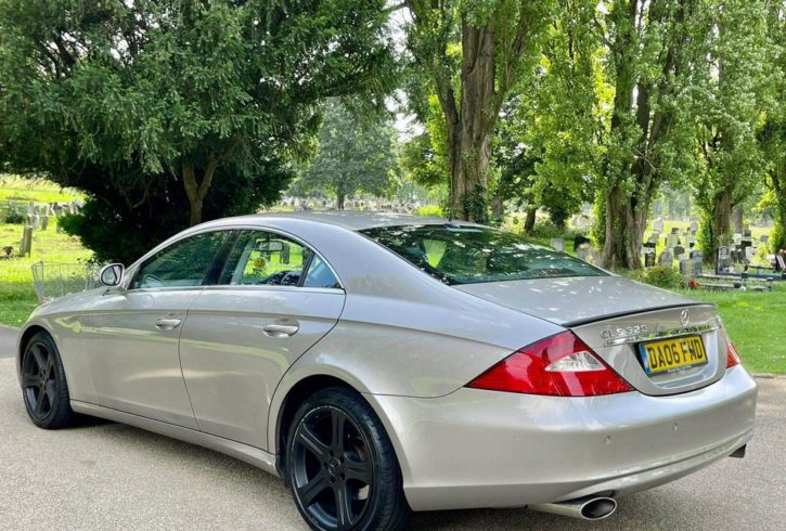 Vand Mercedes-Benz CLS 320Cdi an 2006 in Londra UK