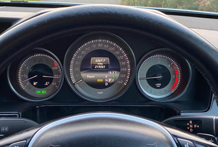 Vand Mercedes-Benz E Class 2.1 E220 an 2013 in Dagenham