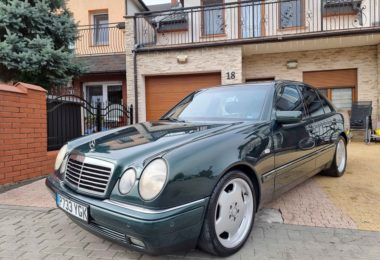 Vand Mercedes Benz E320 Avantgarde W210 in Londra UK