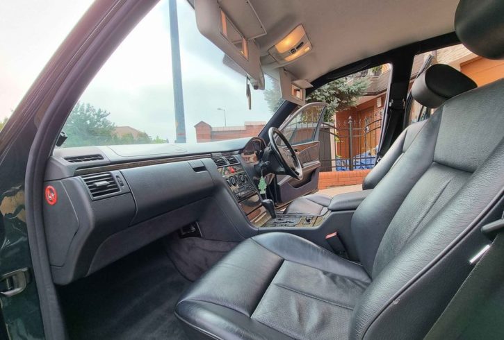 Vand Mercedes Benz E320 Avantgarde W210 in Londra UK