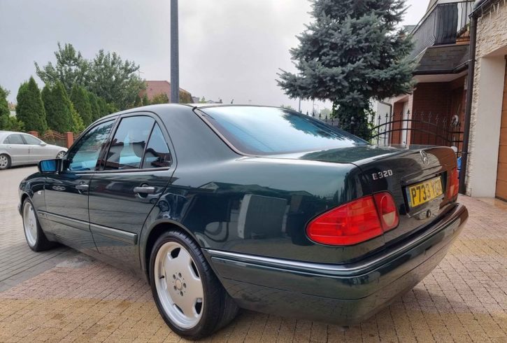 Vand Mercedes Benz E320 Avantgarde W210 in Londra UK
