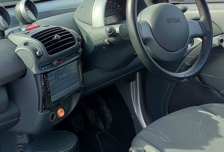 Vand Smart City-Coupe 2005 in Luton UK