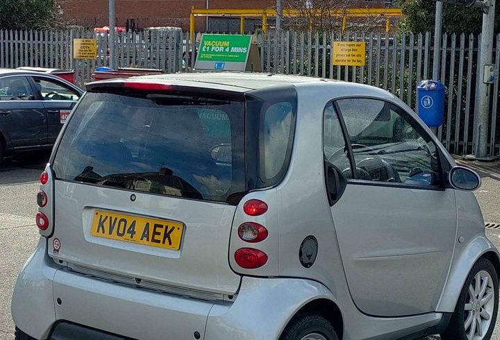 Vand Smart City-Coupe 2005 in Luton UK