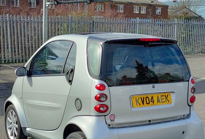 Vand Smart City-Coupe 2005 in Luton UK