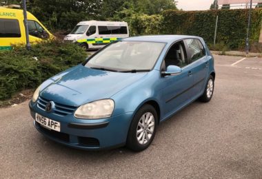 Vand VW Golf 5 1.9 TDI din 2006 in Londra, UK