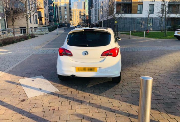 Vand Vauxhall Corsa 1.4 Turbo in Londra UK