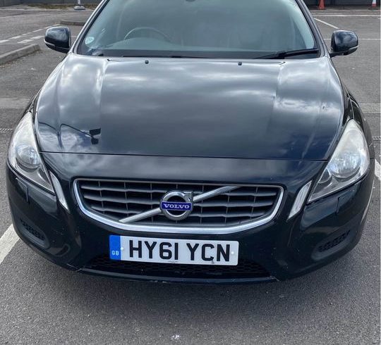 Vand Volvo S60 DriveE 2011 Diesel in Londra UK