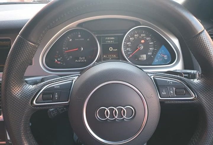 Vand masina Audi Q7 2014 68K mile in Liverpool Anglia