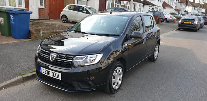 Vand masina Dacia Sandero 2018 1.0 Petrol 4700 Mile Harrow UK