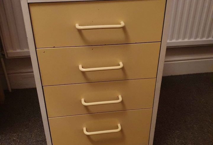 Vand mobila in Finchley Central Londra UK