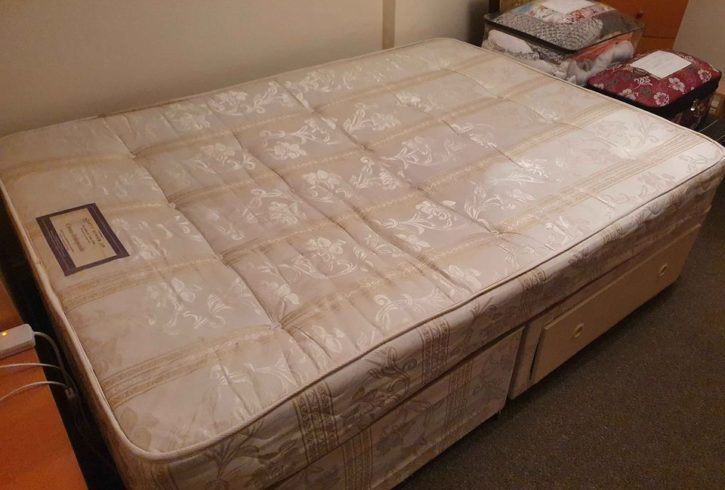 Vand mobila in Finchley Central Londra UK