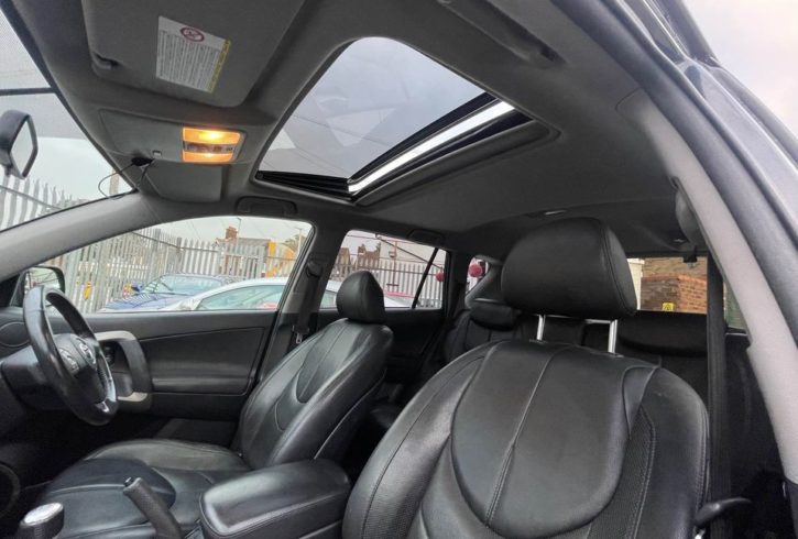 Vanzare Auto 2008 Toyota RAV4 2.2 D-4D in Luton UK