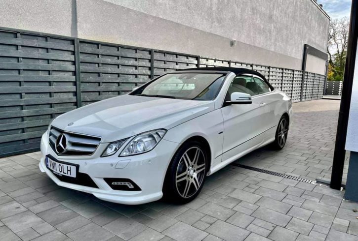 Vanzare Auto 2011 Mercedes Benz W207 Cabriolet in Romford