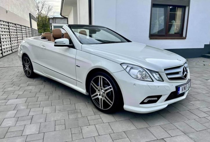 Vanzare Auto 2011 Mercedes Benz W207 Cabriolet in Romford