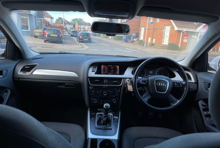 Vanzare Auto Audi A4 Avant 2.0 TDI in Luton UK