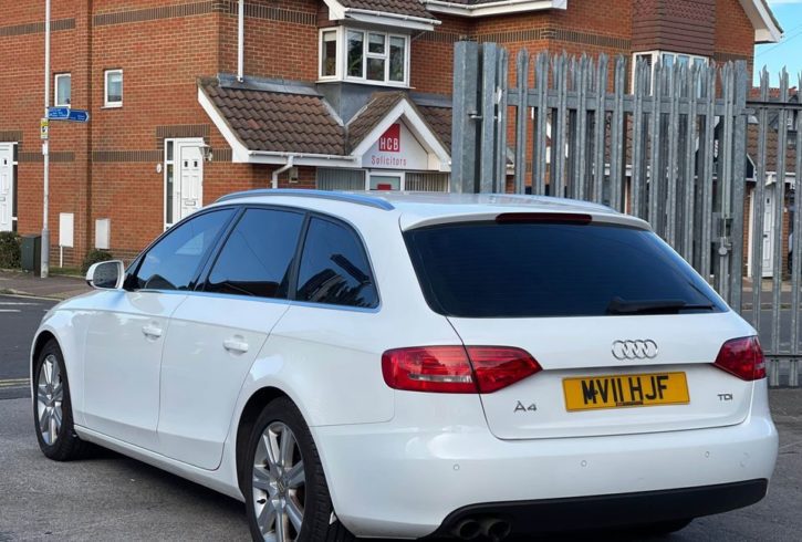 Vanzare Auto Audi A4 Avant 2.0 TDI in Luton UK