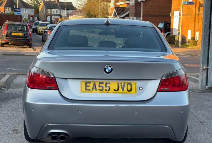 Vanzare Auto BMW 525D M Sport din 2005 in Luton UK