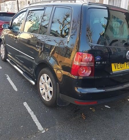 Vand Auto Volkswagen Touran an 2007 - Londra Est Vand Auto Volkswagen Touran an 2007 - Londra Est