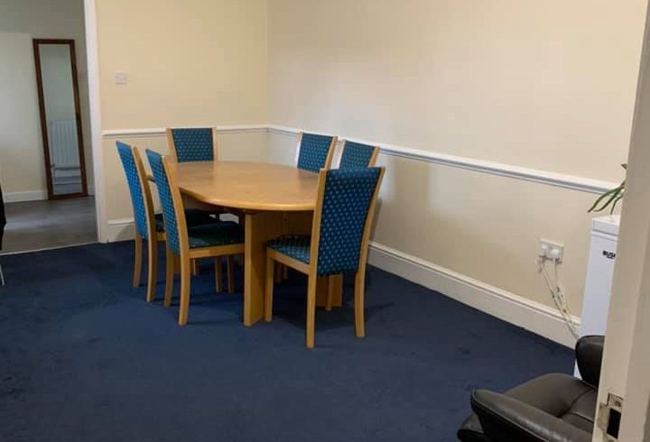 Camera de închiriat pentru un cuplu aproape de Seven Kings - Imagine 2 Camera de închiriat pentru un cuplu aproape de Seven Kings - Imagine 2